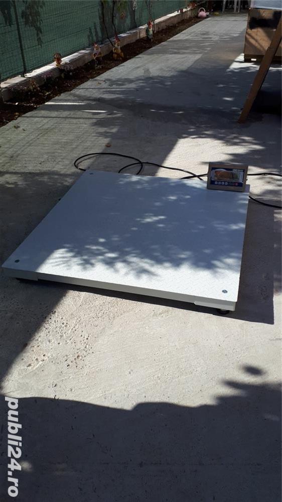 Cantar electronic tip platforma capacitate Dimensiuni 120x120 cm Max. 600 1500 kg sau 1500   3000 kg