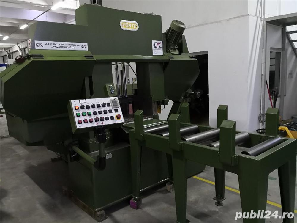 Masina de debitat cu banda