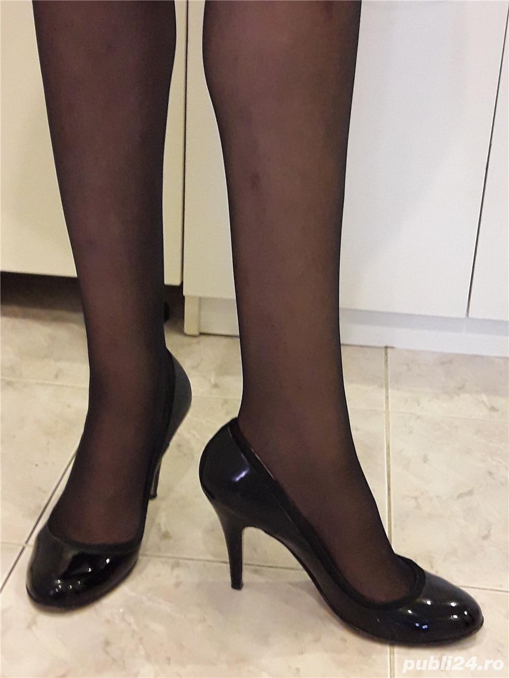 Vând pantofi negri VICINA lac cu bordură catifea/piele întoarsă, mărimea 39