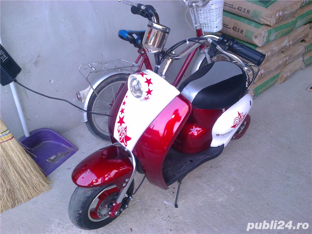 Scuter electric pentru copii, Vespa Roller 350W 24V Scuter electric pentru copii, Vespa Roller 350W 24V