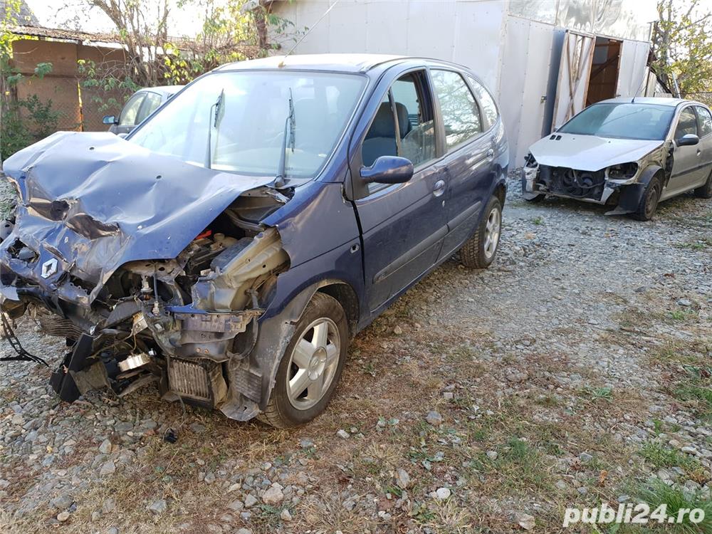Dezmembrez Renault Scenic an 2004 motor 1.9 DCI
