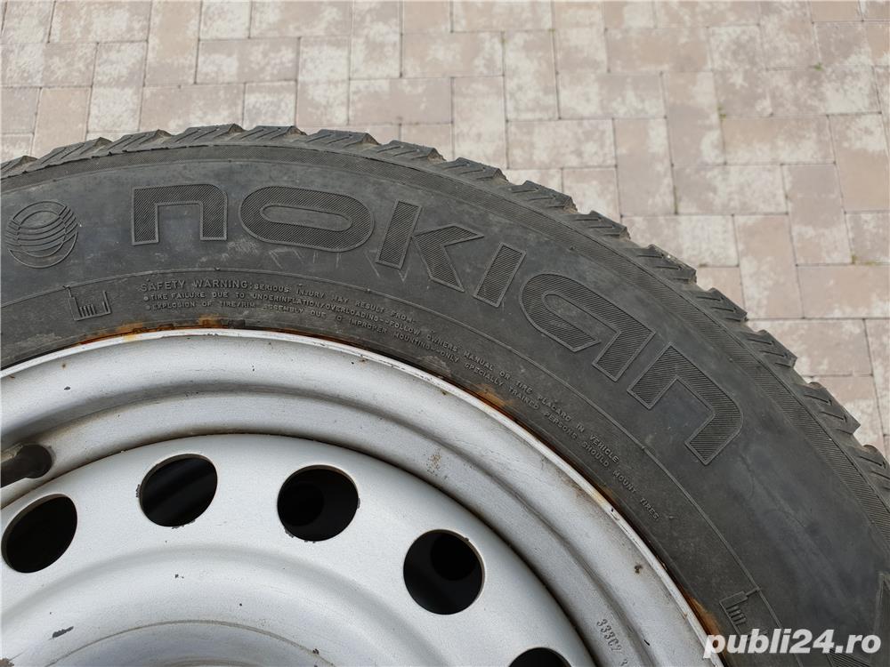 Roti / jante VW Caravelle, Transp. 225/60 R16 98T Nokian iarna