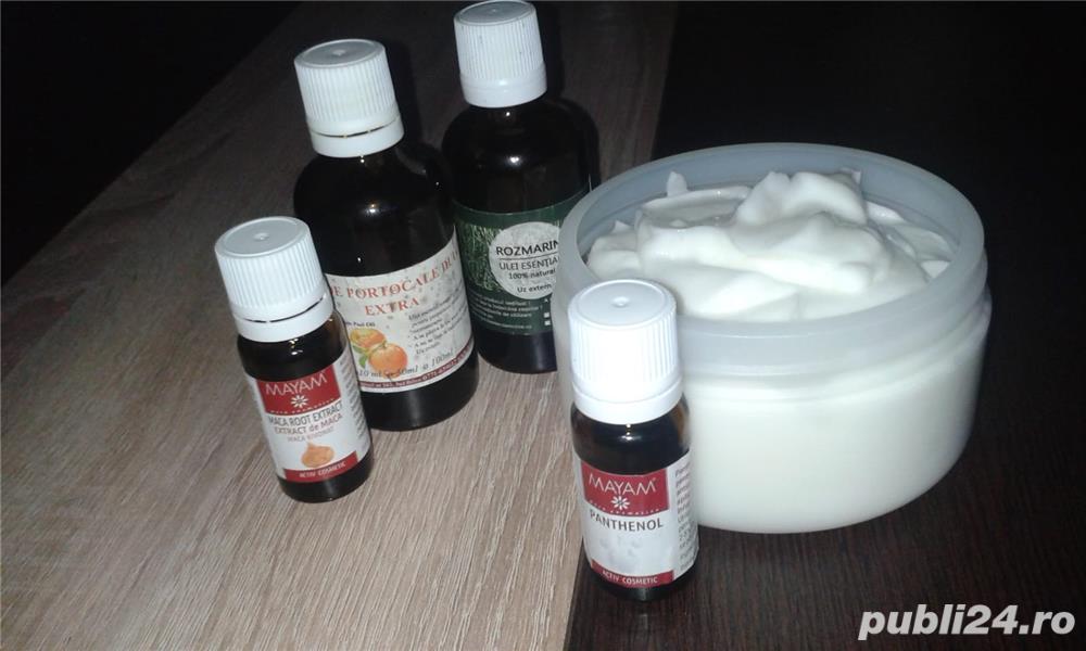 Balsam natural pentru păr cu miere, urzică și mătase