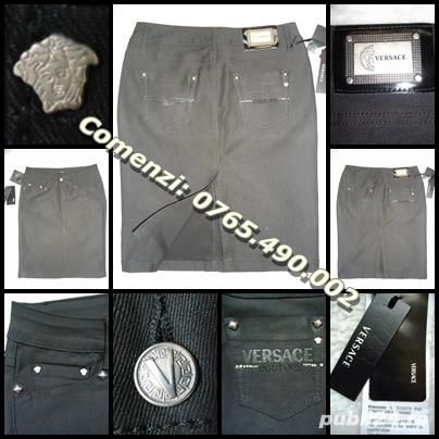 Fusta neagra scurta 27 slitz spate accesorii gunmetal made in Italy