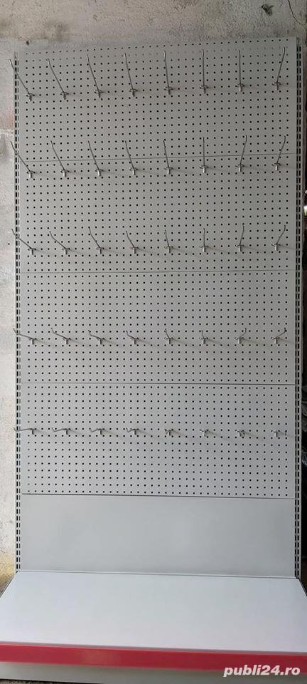 Rafturi cu panouri perforate si agatatori
