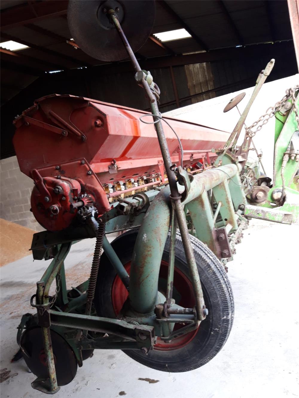 Piese Semănătoare Nodet.  Relații doar la telefon 0723348514 sau la 0755194105. 