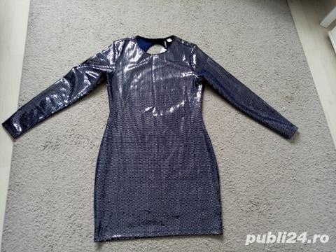 vand rochie paiete marimea M,nou nouta cu eticheta h&m.