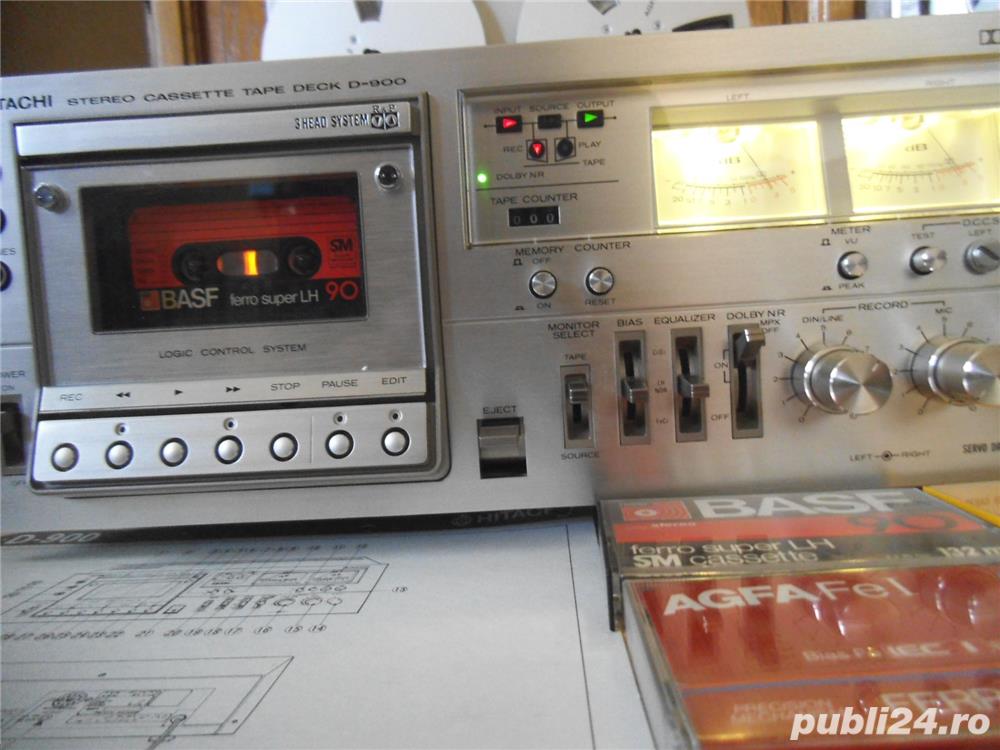 DECK HITACHI D-900 Argintiu Metalizat 3-Feritte Head Servo Drive