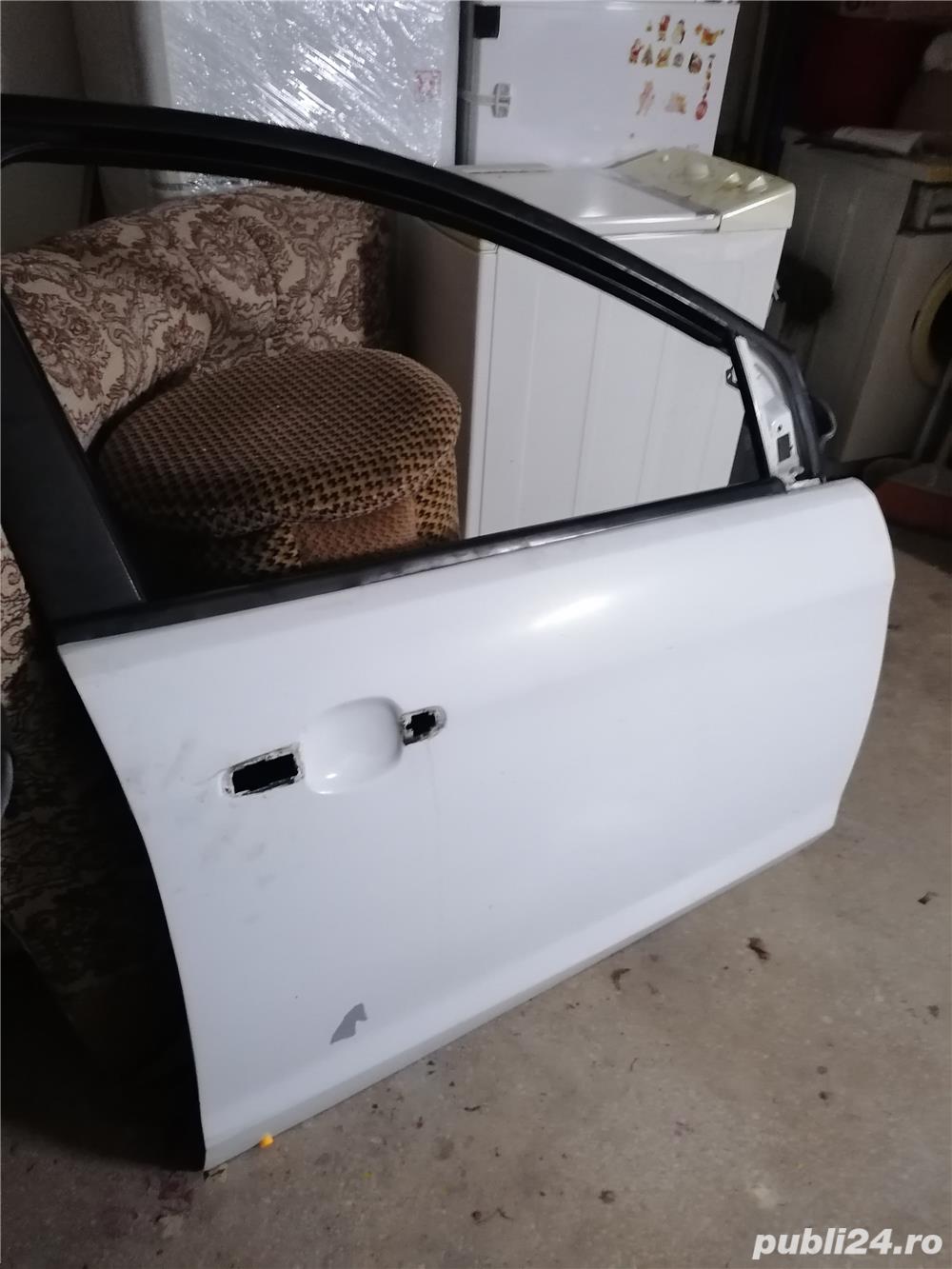 Vând ușa Fata Ford Focus 2