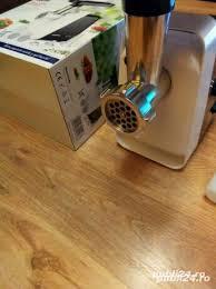 Masina de tocat carne Heinner 1300 W, accesoriu carnati, cutit inox