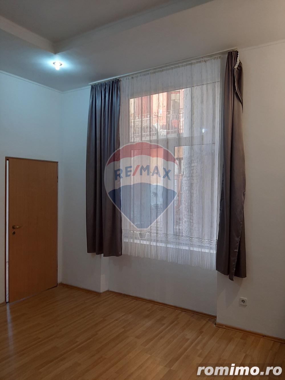 Apartament la casa,2 camere ,zona Garii Apartament la casa,2 camere ,zona Garii
