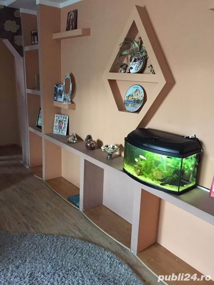 Vand apartament 3 camere Vand apartament 3 camere