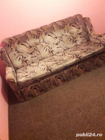 Închiriez apartament Închiriez apartament
