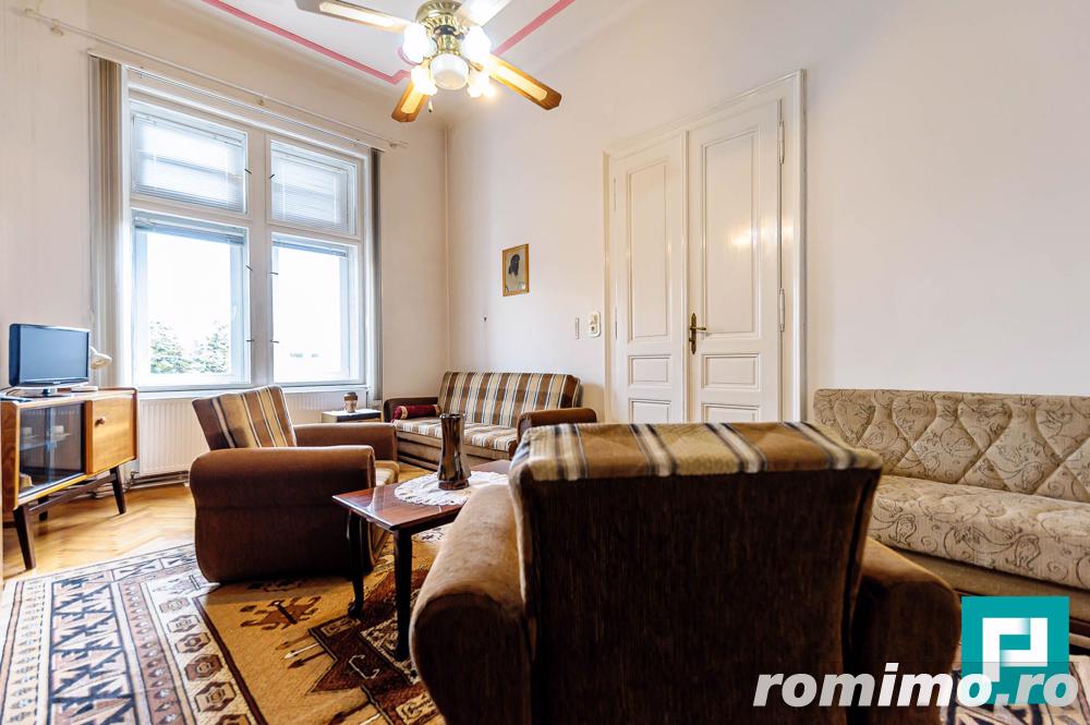 Apartament spațios în Piața Avram Iancu Apartament spațios în Piața Avram Iancu