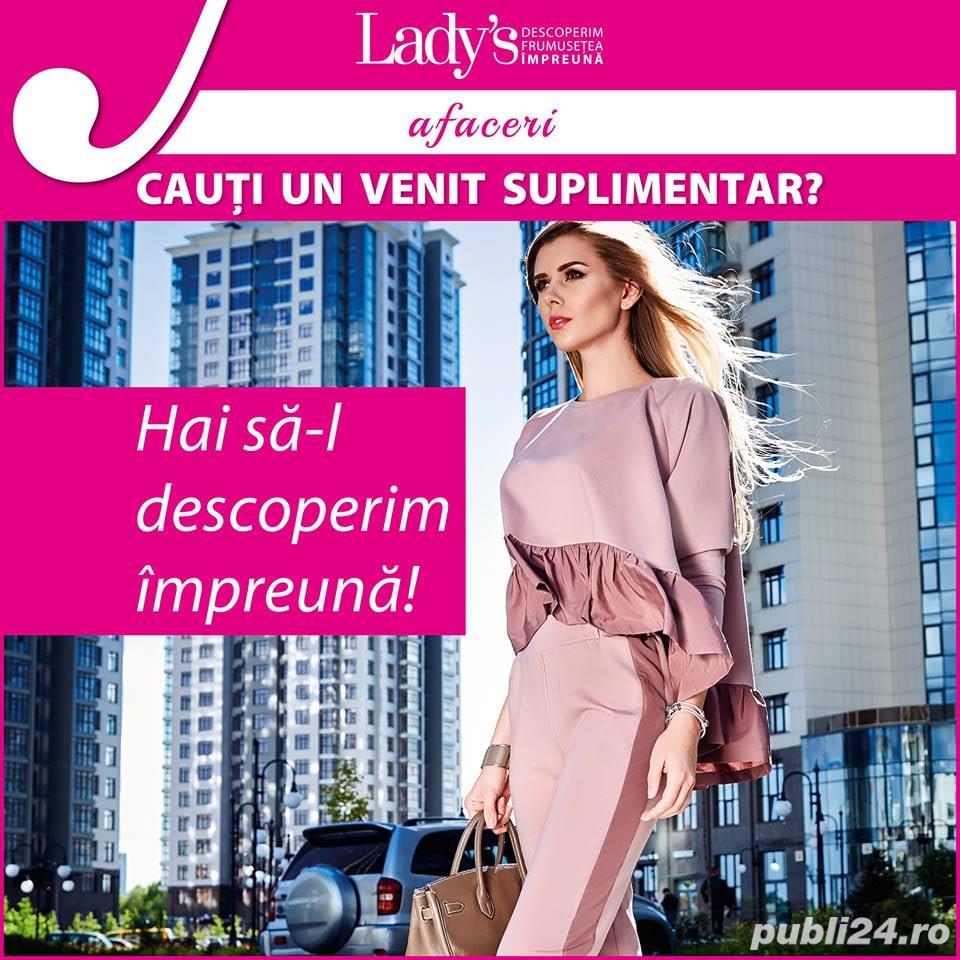 Carieră de succes în domeniul frumuseții Carieră de succes în domeniul frumuseții