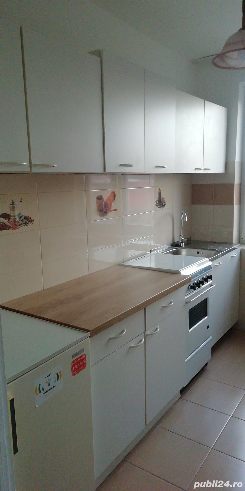 Dau în chirie apartament 2 camere Dau în chirie apartament 2 camere