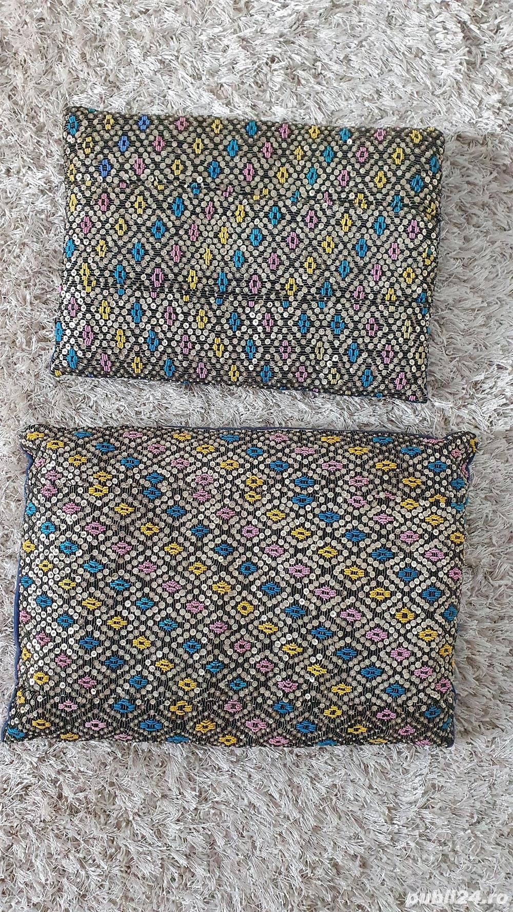 Perna cusuta / brodata manual din anii 1800