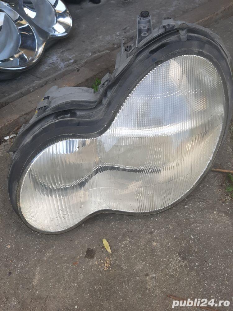 far partea stanga mercedes c klass non facelift