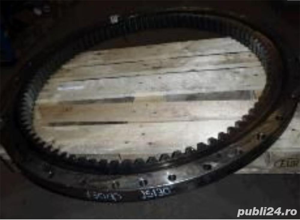 Coroana rotire JCB JS130 - second in stare foarte buna