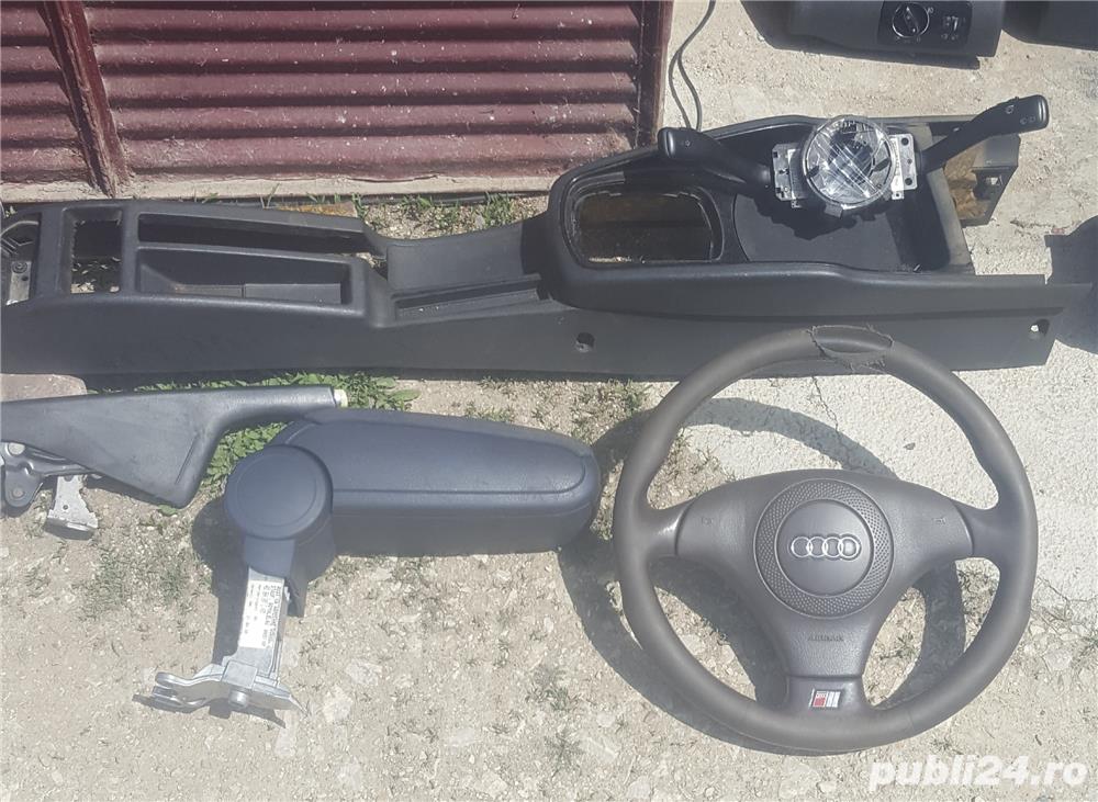 Vand bloc de lumini audi a 3 motor 1,9tdi.an 2000