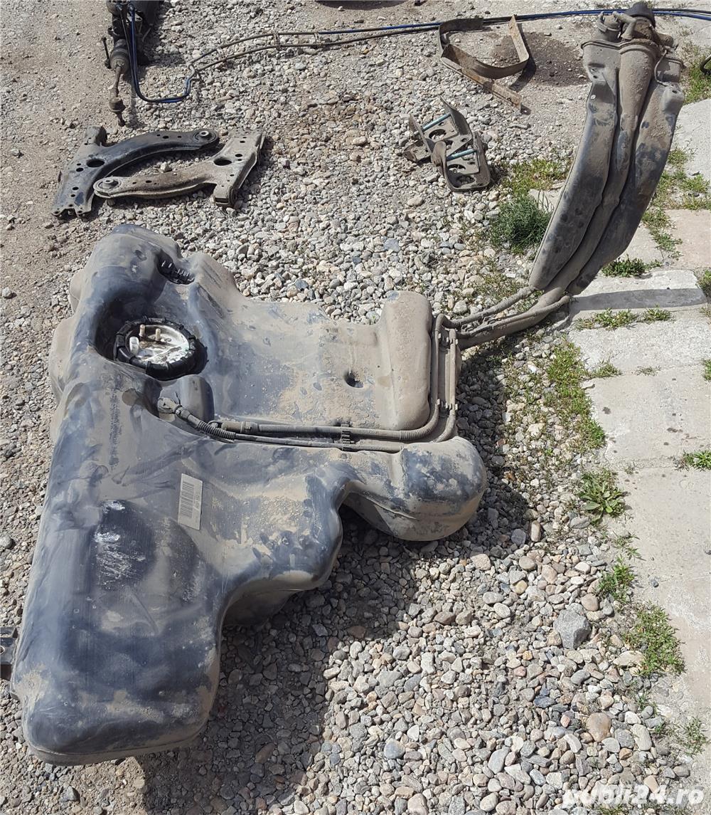 Vand  rezervor audi a 3 motor 1,9 tdi an 2000.