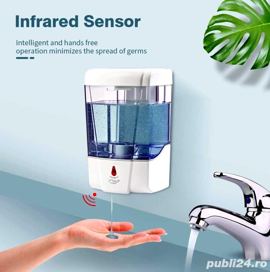 Dozator Dispenser de sapun dezinfectant cu senzor; volum rezervor: 700 ml.