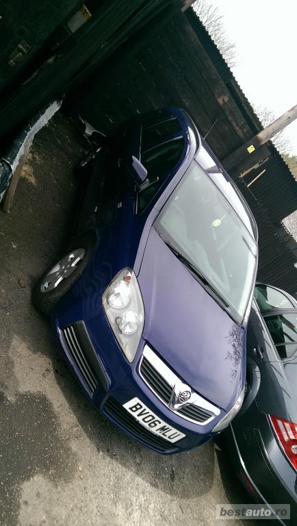 Dezmembrez Opel Zafira B 1.9 CDTI 120 HP