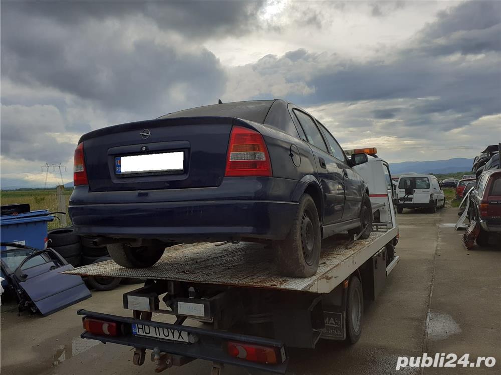 Dezmembrez opel astra 1.6 i an 2007 