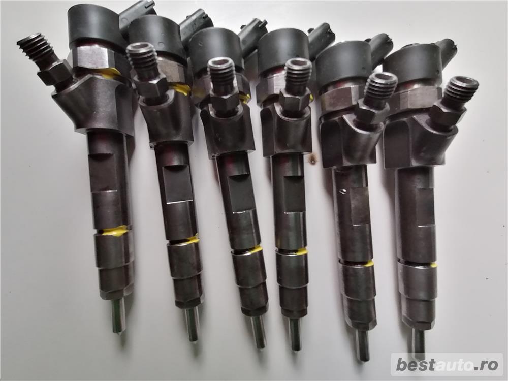 0445110021 8200238528 Bosch Injector Opel Movano Vivaro/ Renault Laguna Master Trafic 1.9