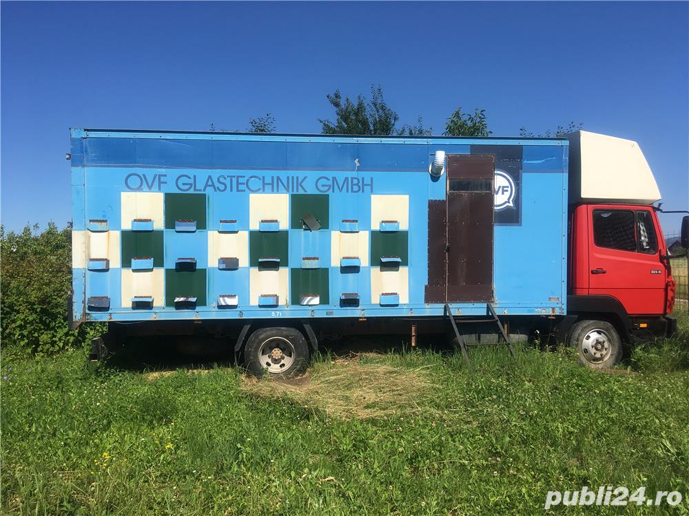 Camion Mercedes-benz   amenajat apicol