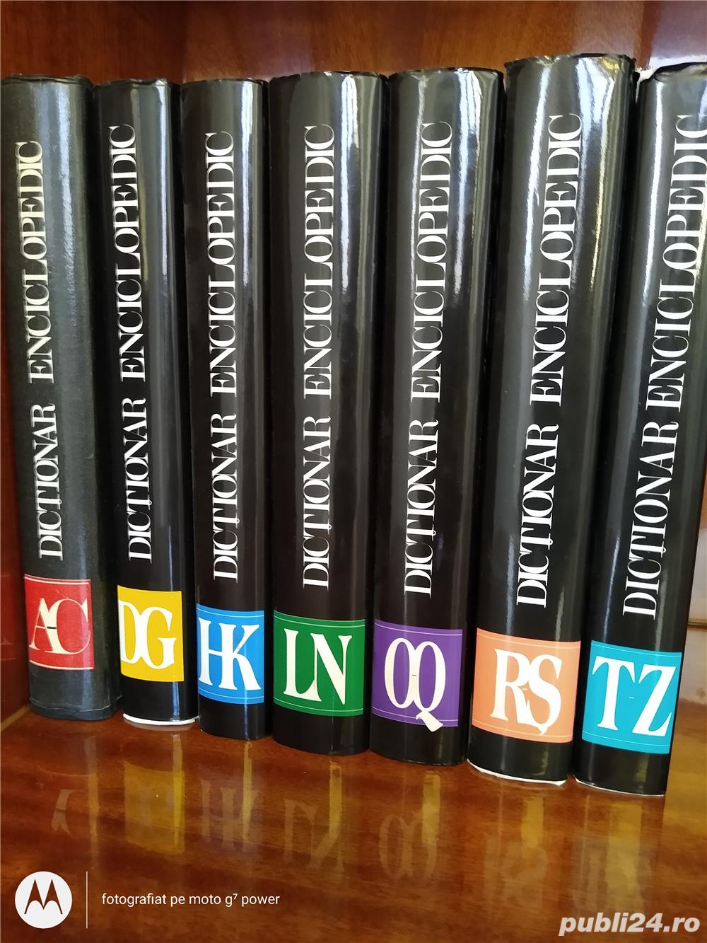 Vând cărți deosebite