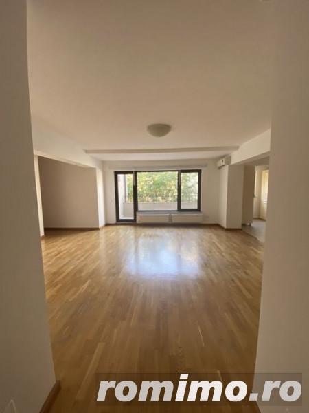 Apartament 3 camere nemobilat + 1 loc de parcare in garaj subteran Apartament 3 camere nemobilat + 1 loc de parcare in garaj subteran