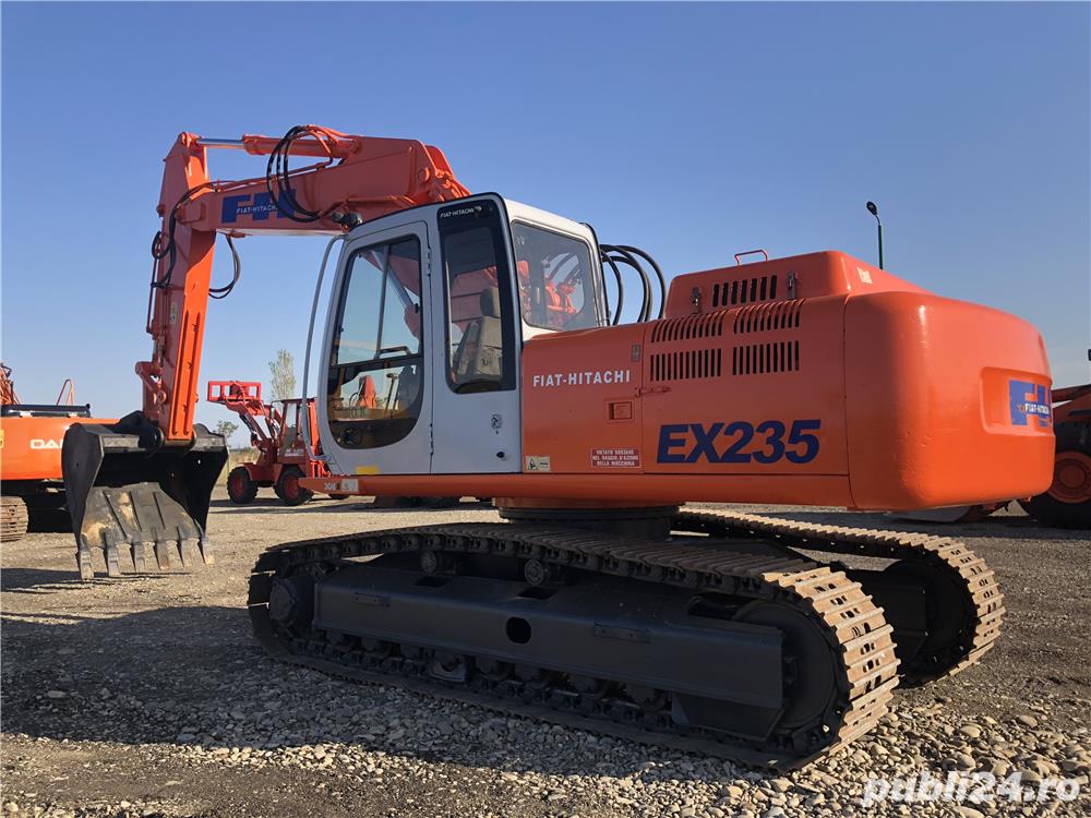 Hitachi EX 235