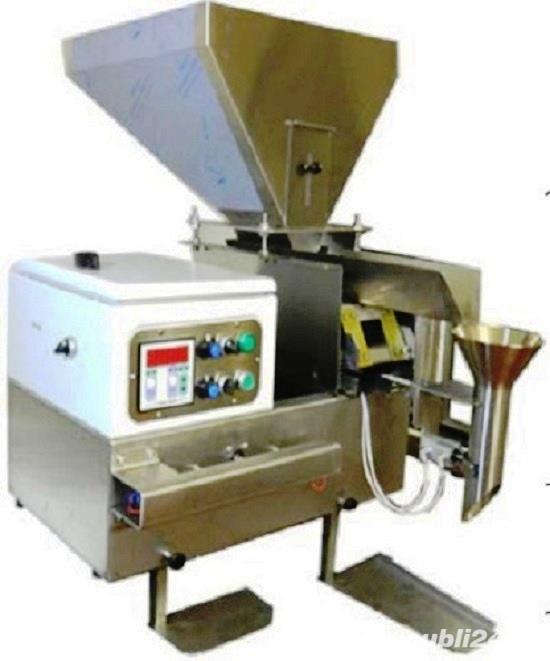 Masina de cantarit /dozat cu sistem de lipire pungi
