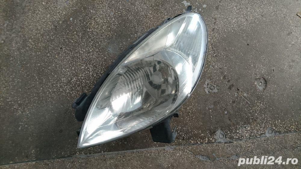 Far stanga Citroen Xsara Picasso Far stanga Citroen Xsara Picasso