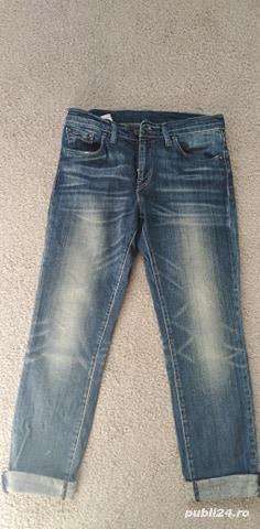 vand blugi levis strauss  barbatesti, produs calitate,import ,original