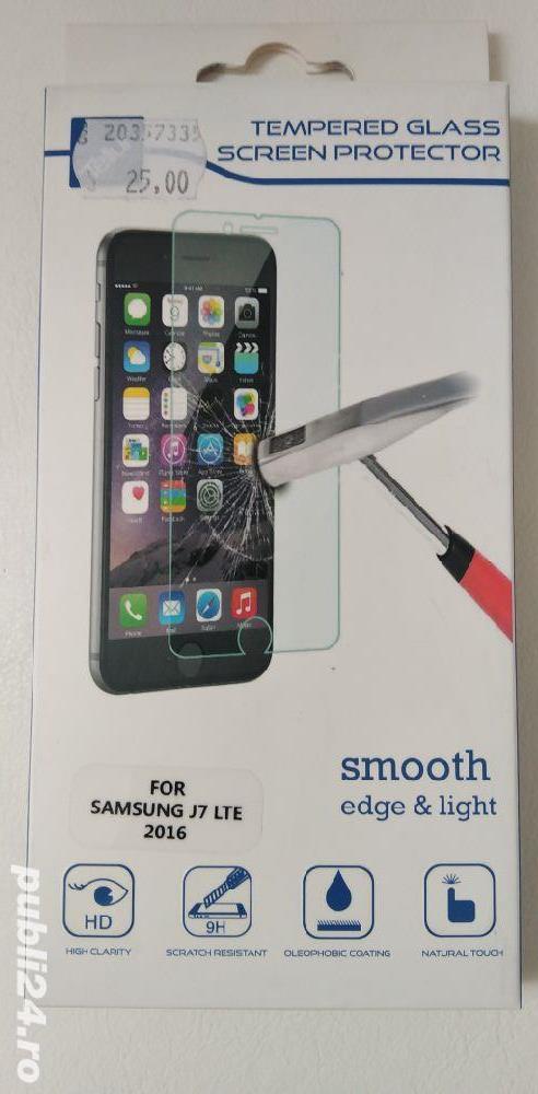 Vand folie de protectie de sticla pentru Samsung J7 Vand folie de protectie de sticla pentru Samsung J7