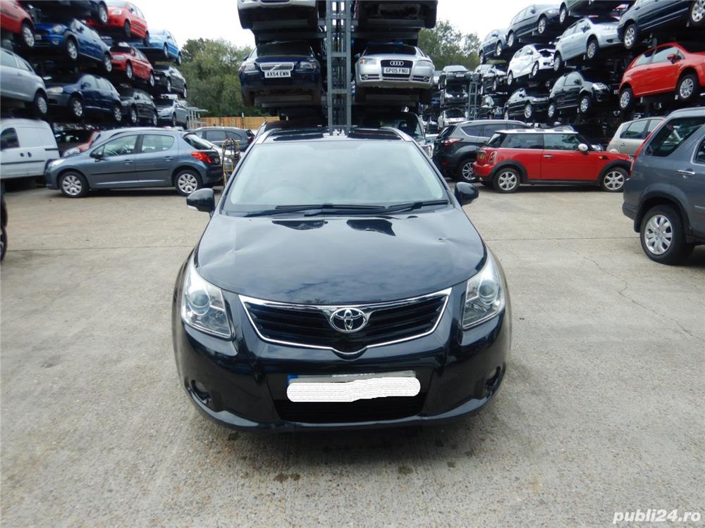 Dezmembrez Toyota Avensis 2010 Break 2.0 D