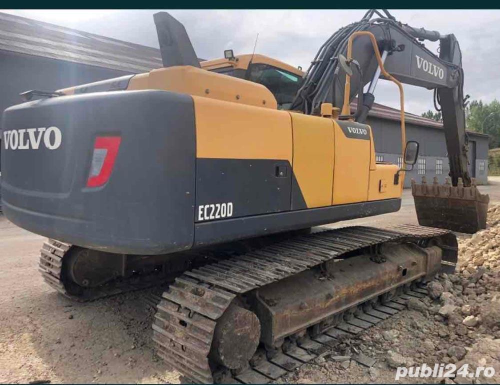 Vand schimb Excavator VOLVO 220  !