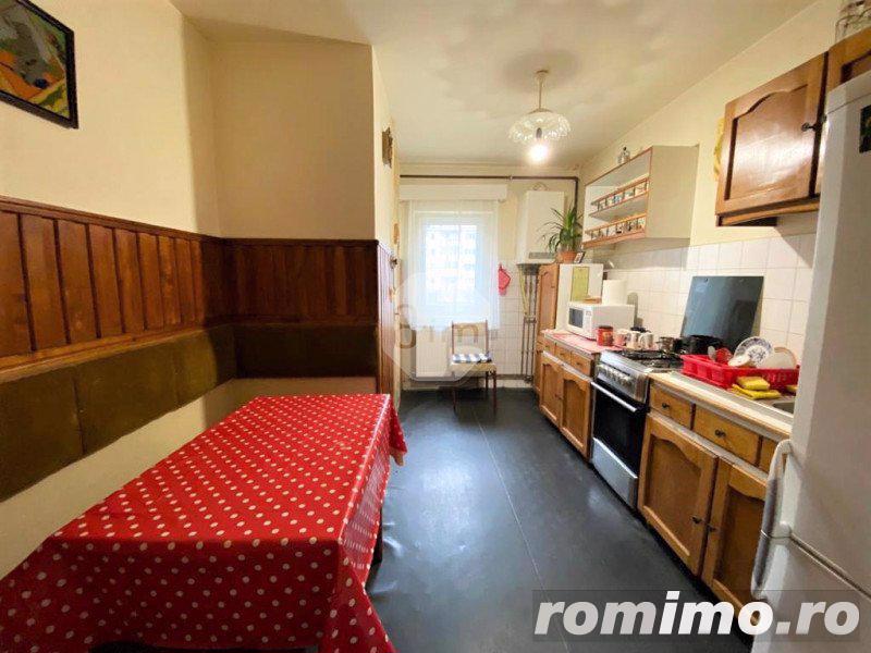 Vanzare Apartament 4 Camere, Decomandat, 80 mp, Zona Str Sesului ! Vanzare Apartament 4 Camere, Decomandat, 80 mp, Zona Str Sesului !