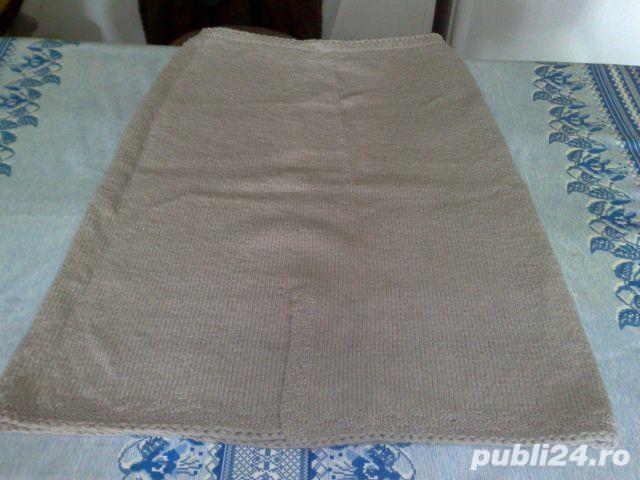 Fusta si pardesiu din material PNA,noi,marimea 46-48