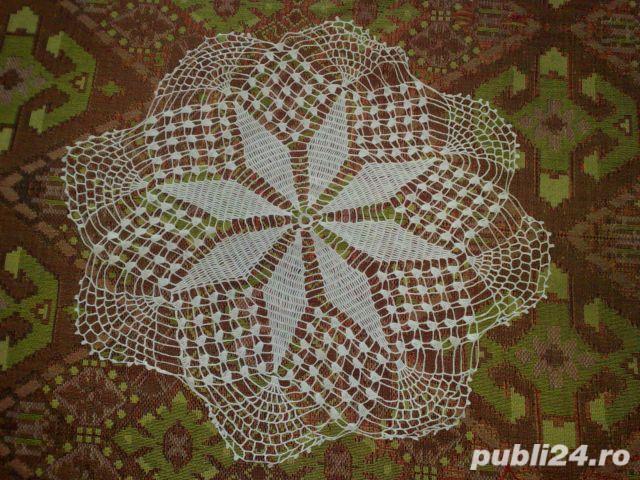 Mileuri macrame alb si crem,noi