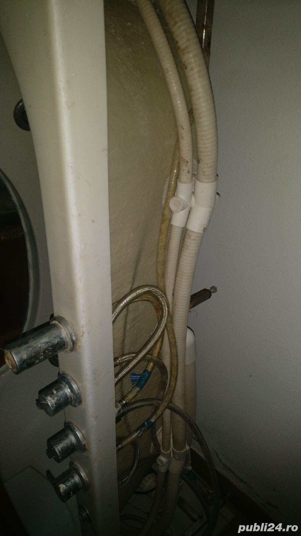 cadă baie cu hidromasaj