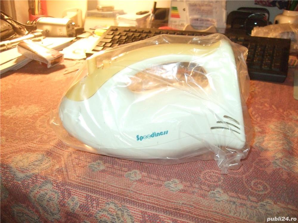 Mixer Nou cu 5 viteze Turbo putere 100W. 