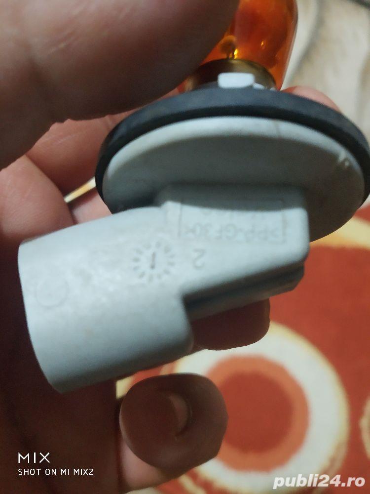 Soclu si bec semnal logan