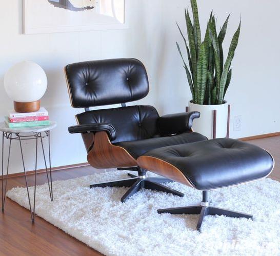 Fotoliu Eames Lounge Chair cu taburet furnir Palisandru piele neagra
