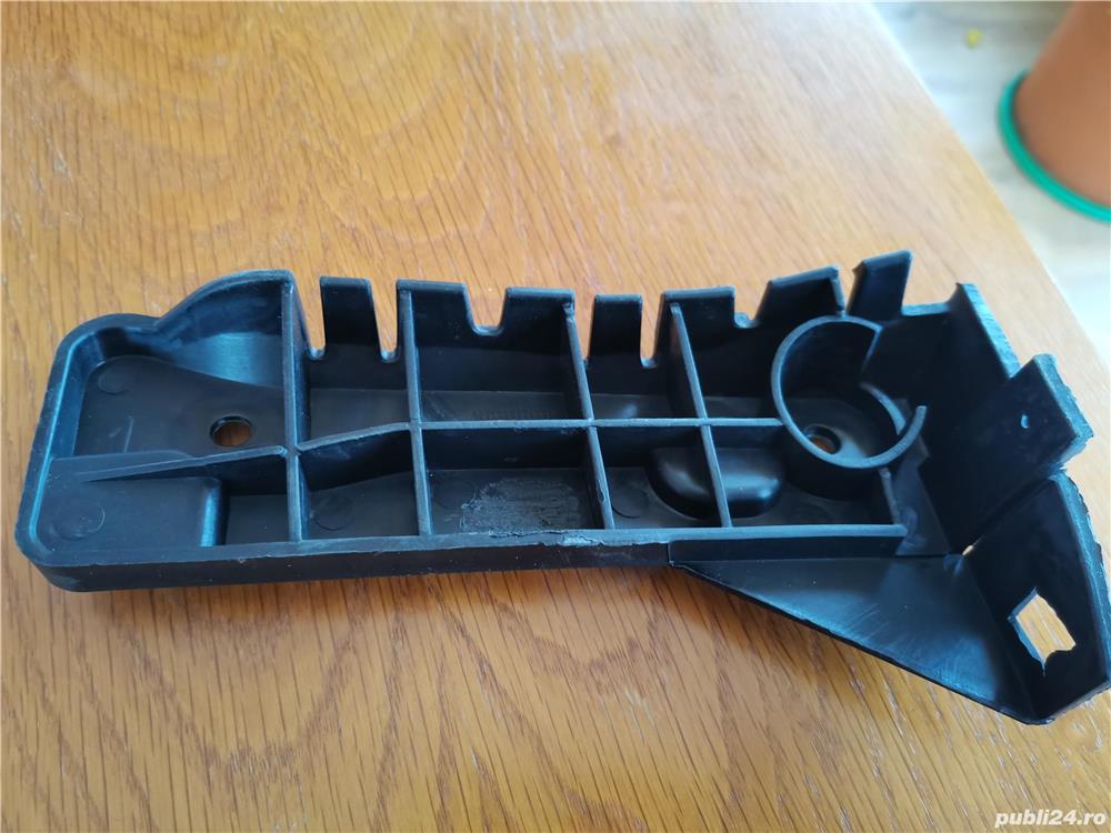 Suport lateral pentru ghidaj bara fata audi A4, partea stanga