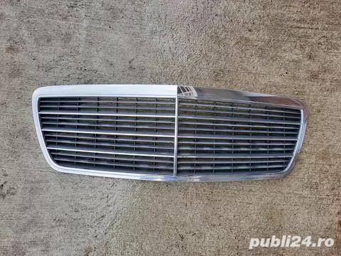 grila capota mercedes Eklass w210