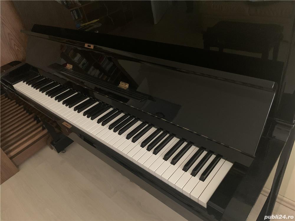 Vând pianină Yamaha U1 Vând pianină Yamaha U1