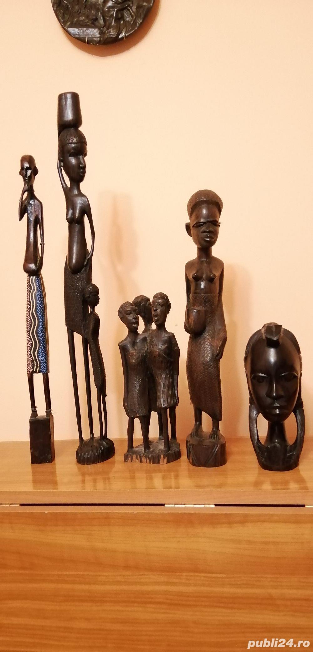 Statuete africane